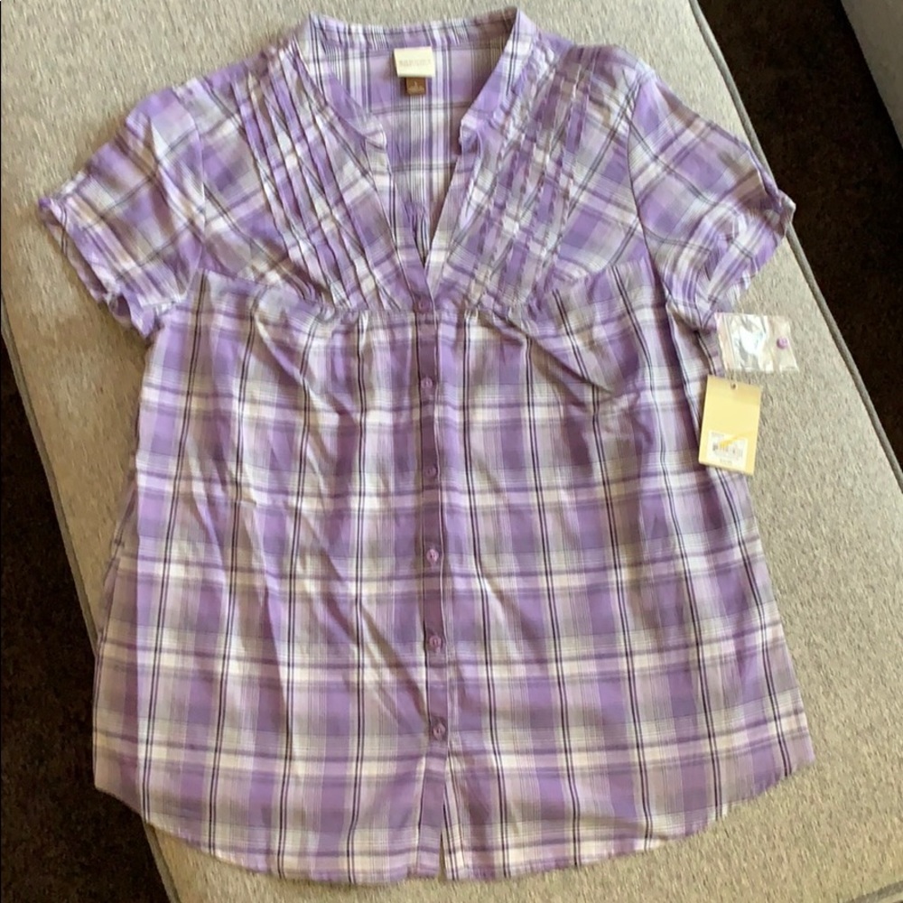 Women’s blouse size large